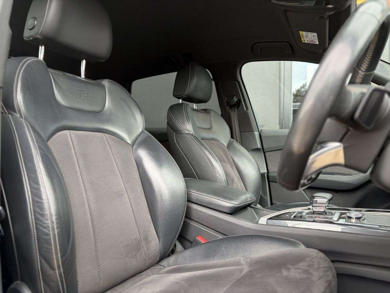 2016 AUDI Q7 2016 AUDI Q7