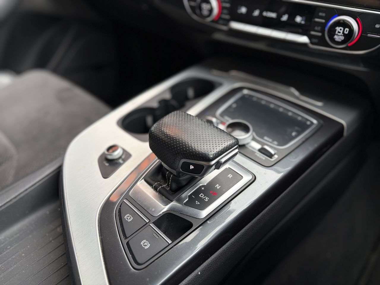 2016 AUDI Q7 2016 AUDI Q7