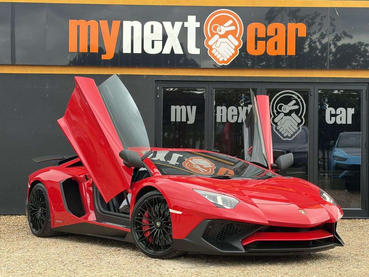 A 2016 LAMBORGHINI AVENTADOR 6.5 V12 LP 750-4 Superveloce ISR 4WD Euro 6 2dr ROSSO MARS/ AD PERSONAM/ RE A 2016 LAMBORGHINI AVENTADOR 6.5 V12 LP 750-4 Superveloce ISR 4WD Euro 6 2dr ROSSO MARS/ AD PERSONAM/ RE
