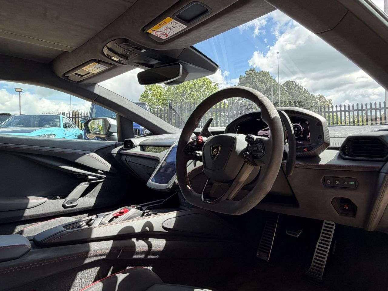 2024 LAMBORGHINI REVUELTO 2024 LAMBORGHINI REVUELTO