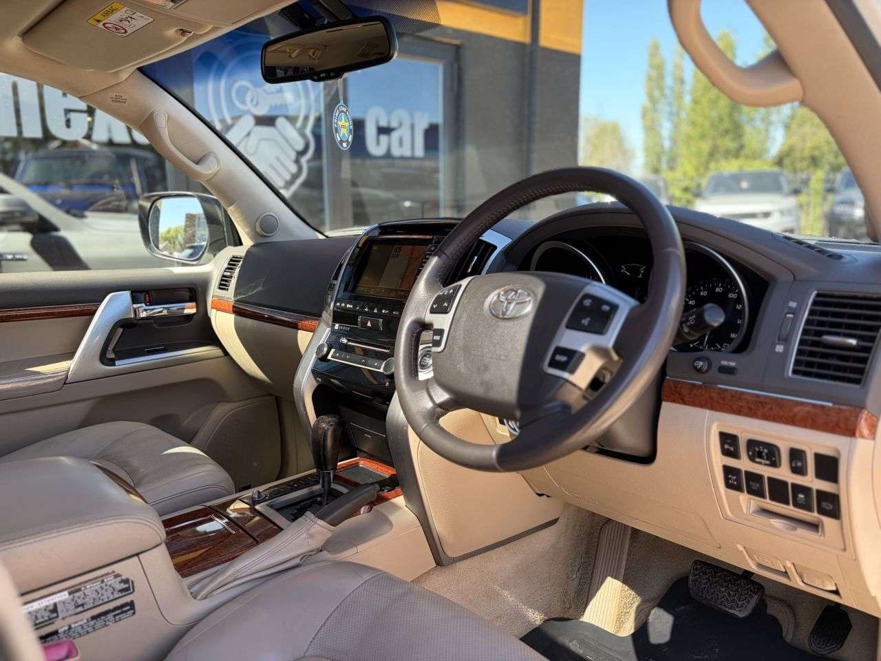 2015 TOYOTA LAND CRUISER 2015 TOYOTA LAND CRUISER