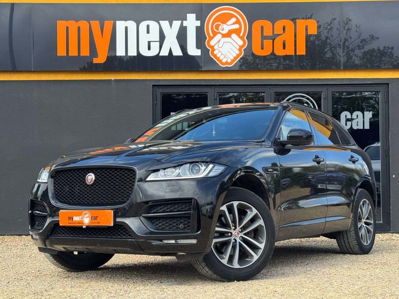 A 2017 JAGUAR F-PACE 2.0 P250i R-Sport SUV 5dr Petrol Auto AWD Euro 6 (s/s) (250 ps) * DELIVERY A 2017 JAGUAR F-PACE 2.0 P250i R-Sport SUV 5dr Petrol Auto AWD Euro 6 (s/s) (250 ps) * DELIVERY