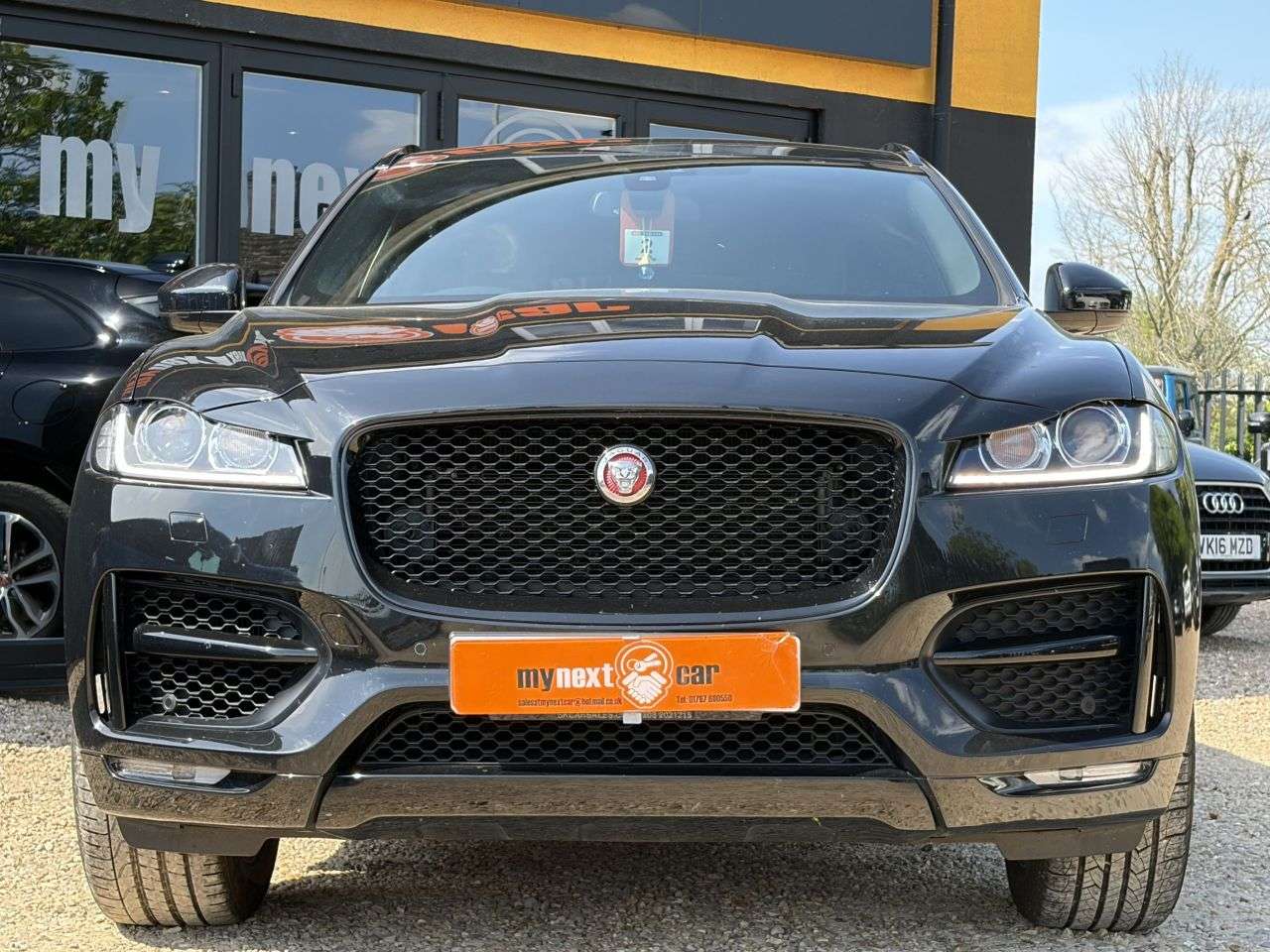 A 2017 JAGUAR F-PACE 2.0 P250i R-Sport SUV 5dr Petrol Auto AWD Euro 6 (s/s) (250 ps) * DELIVERY A 2017 JAGUAR F-PACE 2.0 P250i R-Sport SUV 5dr Petrol Auto AWD Euro 6 (s/s) (250 ps) * DELIVERY