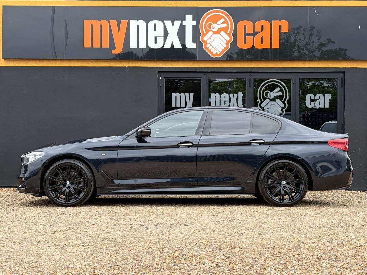 A 2017 BMW 5 SERIES 2.0 520d M Sport Saloon 4dr Diesel Auto xDrive Euro 6 (s/s) (190 ps) KEYLES A 2017 BMW 5 SERIES 2.0 520d M Sport Saloon 4dr Diesel Auto xDrive Euro 6 (s/s) (190 ps) KEYLES