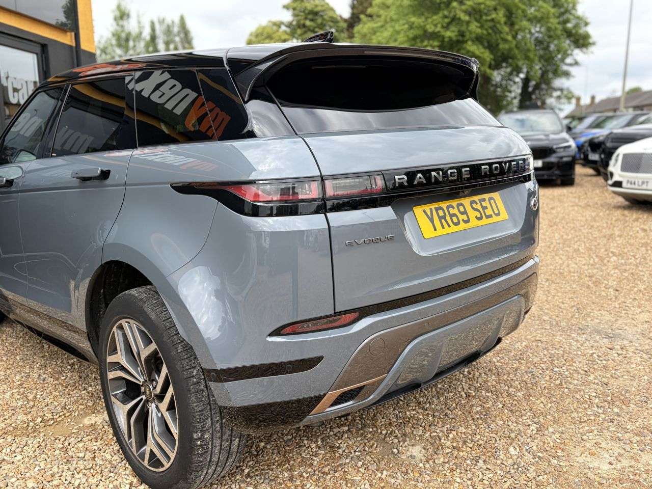 2019 LAND ROVER RANGE ROVER EVOQUE 2019 LAND ROVER RANGE ROVER EVOQUE