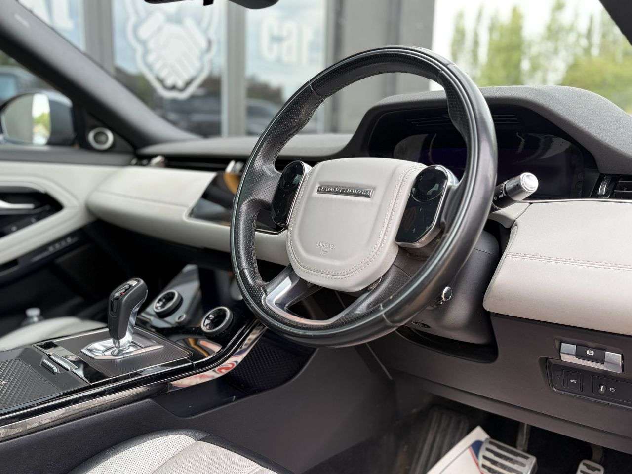 2019 LAND ROVER RANGE ROVER EVOQUE 2019 LAND ROVER RANGE ROVER EVOQUE