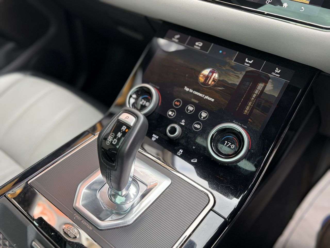 2019 LAND ROVER RANGE ROVER EVOQUE 2019 LAND ROVER RANGE ROVER EVOQUE