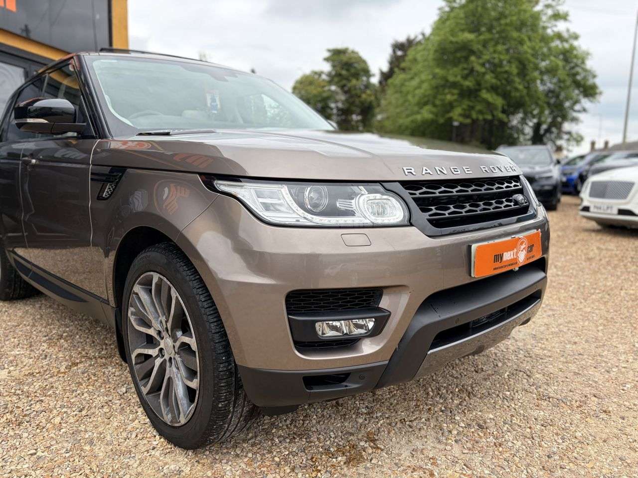 A 2016 LAND ROVER RANGE ROVER SPORT 3.0 SD V6 HSE Dynamic SUV 5dr Diesel Auto 4WD Euro 6 (s/s) (306 ps) 1 FORME A 2016 LAND ROVER RANGE ROVER SPORT 3.0 SD V6 HSE Dynamic SUV 5dr Diesel Auto 4WD Euro 6 (s/s) (306 ps) 1 FORME