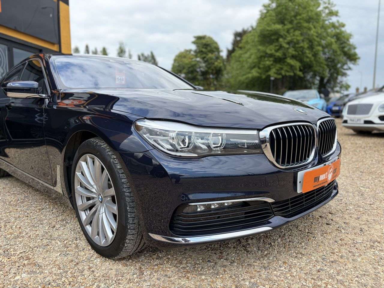 A 2017 BMW 7 SERIES 3.0 740Li Saloon 4dr Petrol Auto Euro 6 (s/s) (326 ps) Bowers & Wilkins sur A 2017 BMW 7 SERIES 3.0 740Li Saloon 4dr Petrol Auto Euro 6 (s/s) (326 ps) Bowers & Wilkins sur