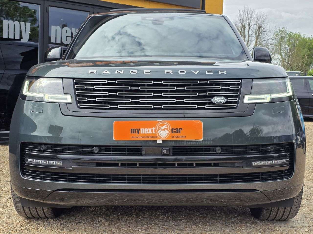 A 2022 LAND ROVER RANGE ROVER 3.0 P400 MHEV SE SUV 5dr Petrol Auto 4WD Euro 6 (s/s) (400 ps) ADAPTIVE CRU A 2022 LAND ROVER RANGE ROVER 3.0 P400 MHEV SE SUV 5dr Petrol Auto 4WD Euro 6 (s/s) (400 ps) ADAPTIVE CRU
