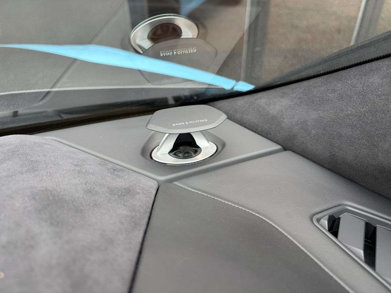 2019 LAMBORGHINI URUS 2019 LAMBORGHINI URUS
