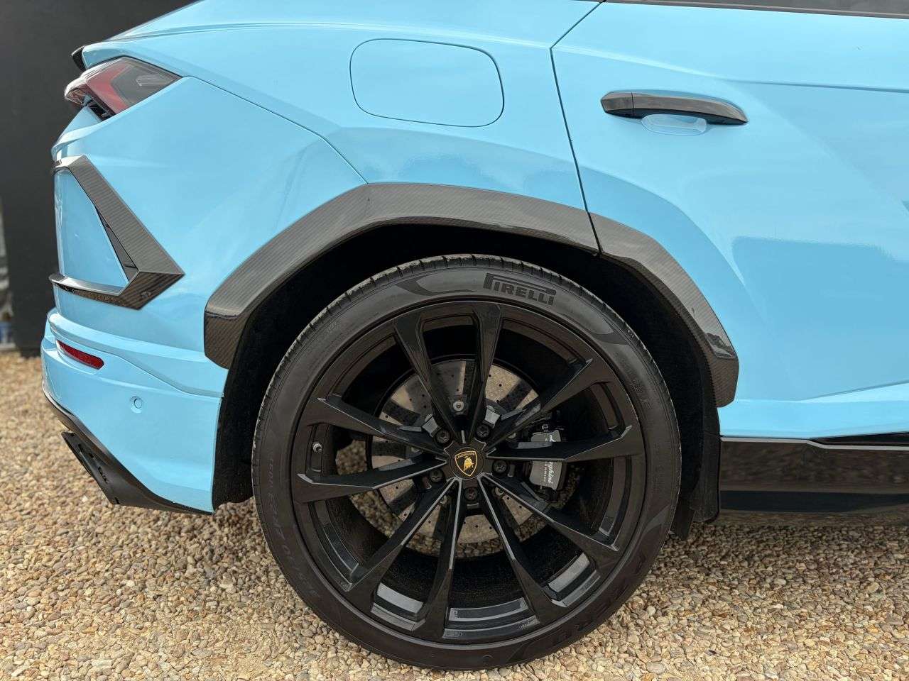 2019 LAMBORGHINI URUS 2019 LAMBORGHINI URUS