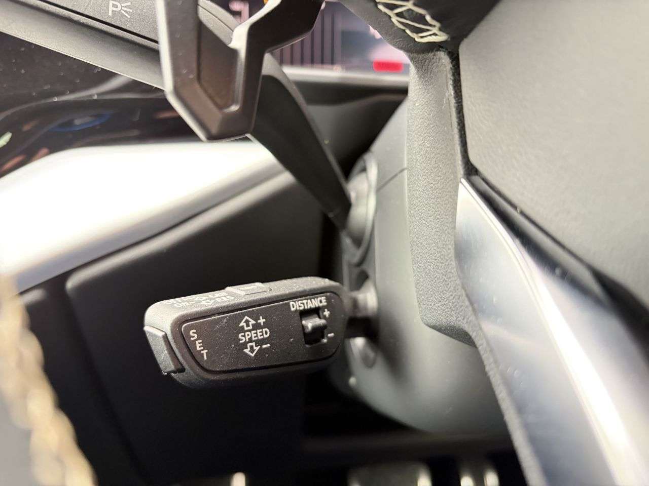 2019 LAMBORGHINI URUS 2019 LAMBORGHINI URUS