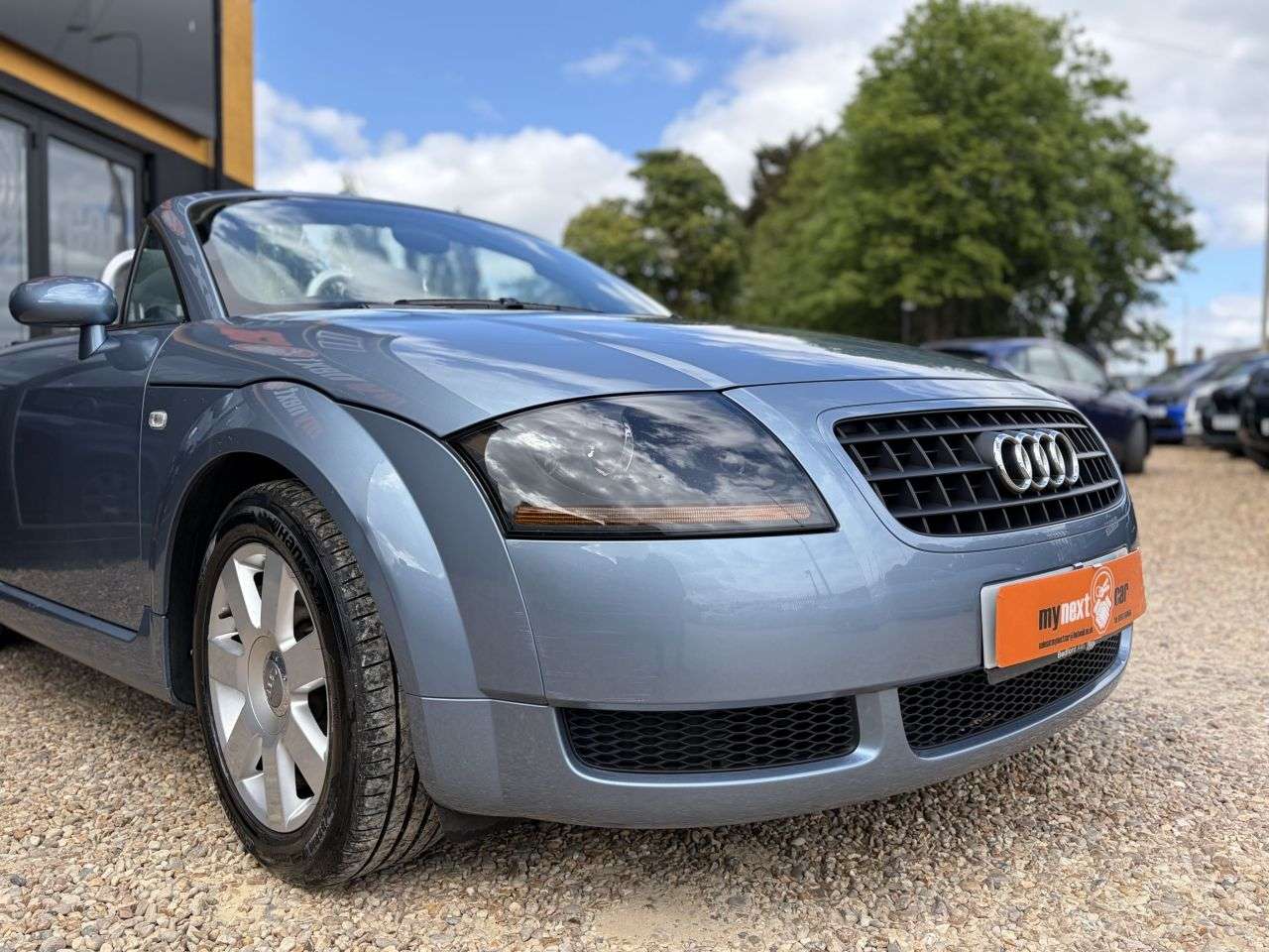 A 2005 AUDI TT 1.8T Roadster 2dr Petrol Manual (199 g/km, 150 bhp) 5 SPEED MANUAL/PEARL EF A 2005 AUDI TT 1.8T Roadster 2dr Petrol Manual (199 g/km, 150 bhp) 5 SPEED MANUAL/PEARL EF