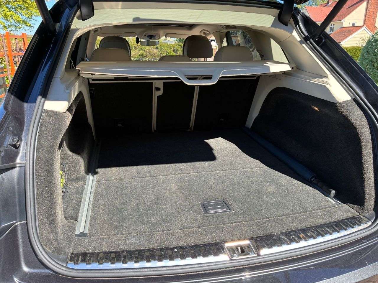 2017 BENTLEY BENTAYGA 2017 BENTLEY BENTAYGA