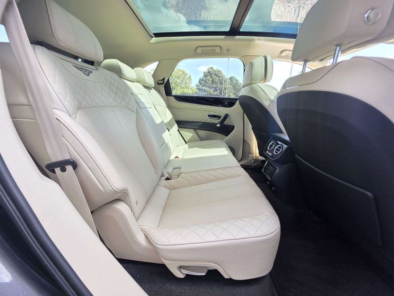 2021 BENTLEY BENTAYGA 2021 BENTLEY BENTAYGA