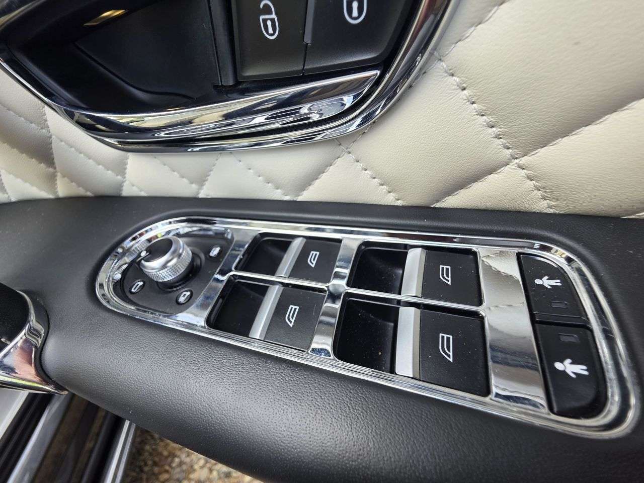 2021 BENTLEY BENTAYGA 2021 BENTLEY BENTAYGA