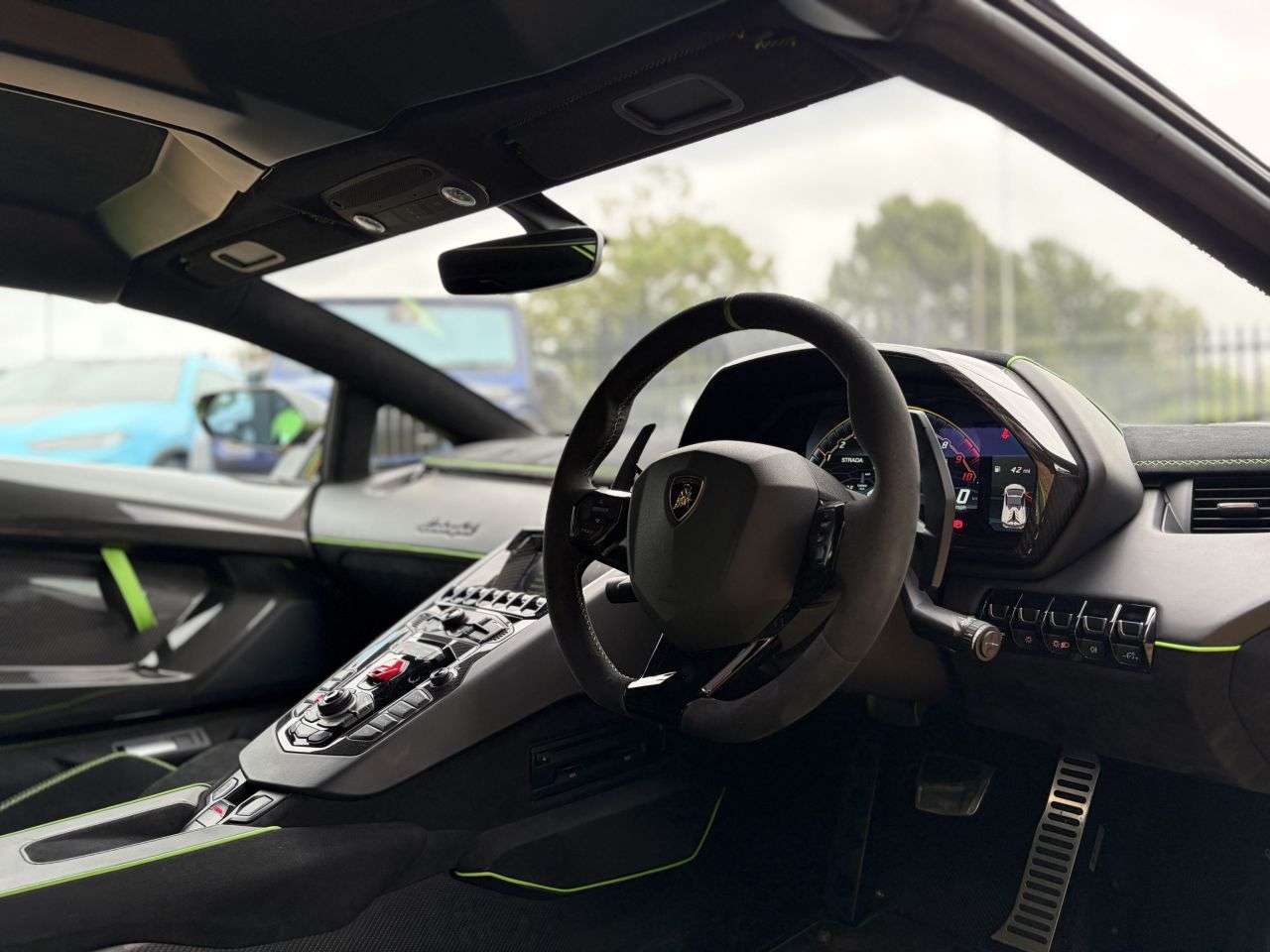 2021 LAMBORGHINI AVENTADOR 2021 LAMBORGHINI AVENTADOR