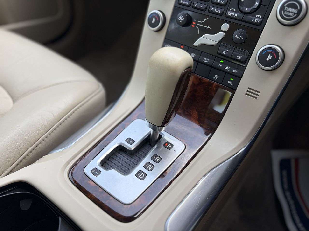 2009 VOLVO S80 2009 VOLVO S80