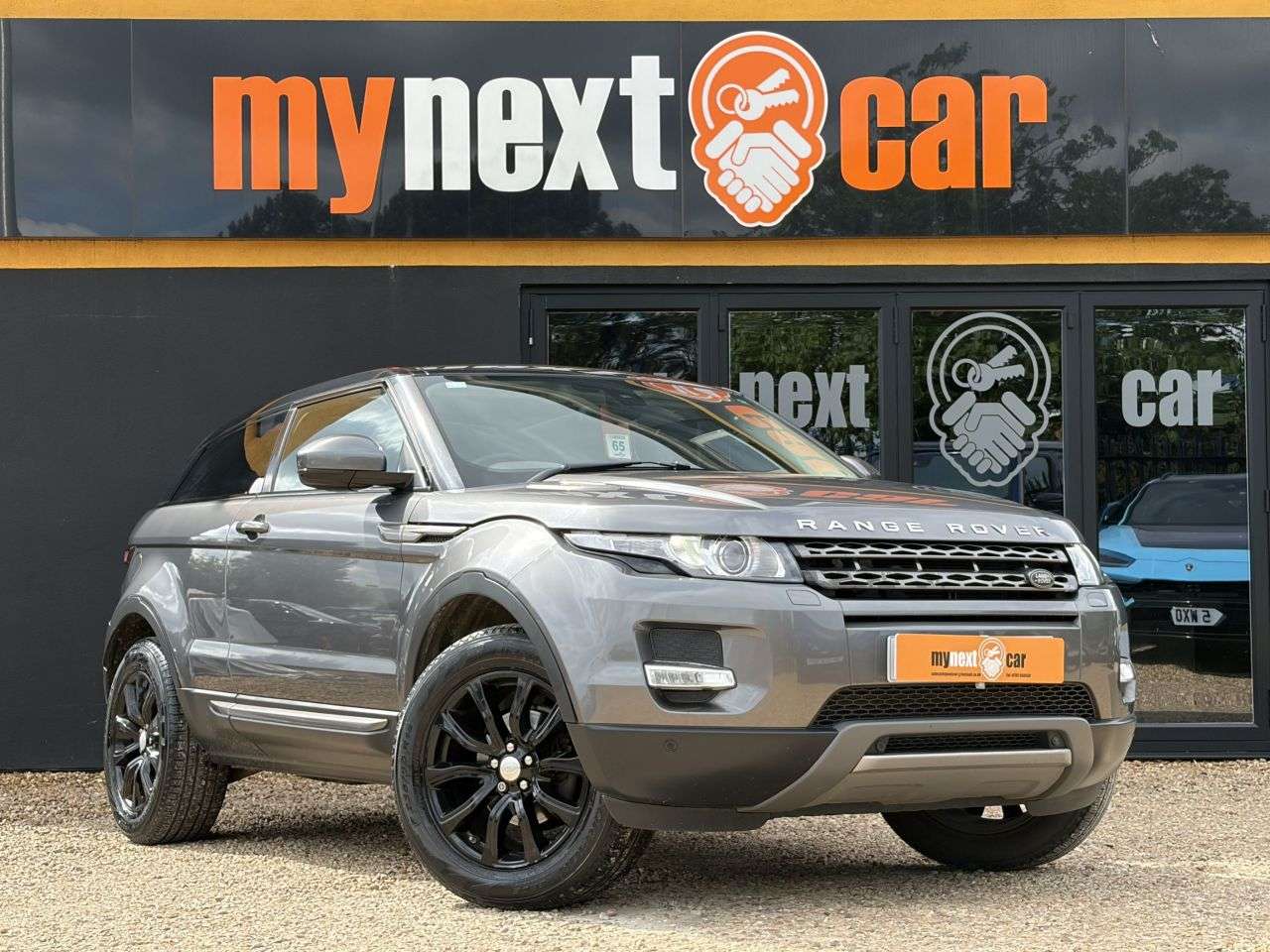 A 2016 LAND ROVER RANGE ROVER EVOQUE 2.2 SD4 Pure Tech Coupe 3dr Diesel Manual 4WD Euro 5 (s/s) (190 ps) FSH + P A 2016 LAND ROVER RANGE ROVER EVOQUE 2.2 SD4 Pure Tech Coupe 3dr Diesel Manual 4WD Euro 5 (s/s) (190 ps) FSH + P