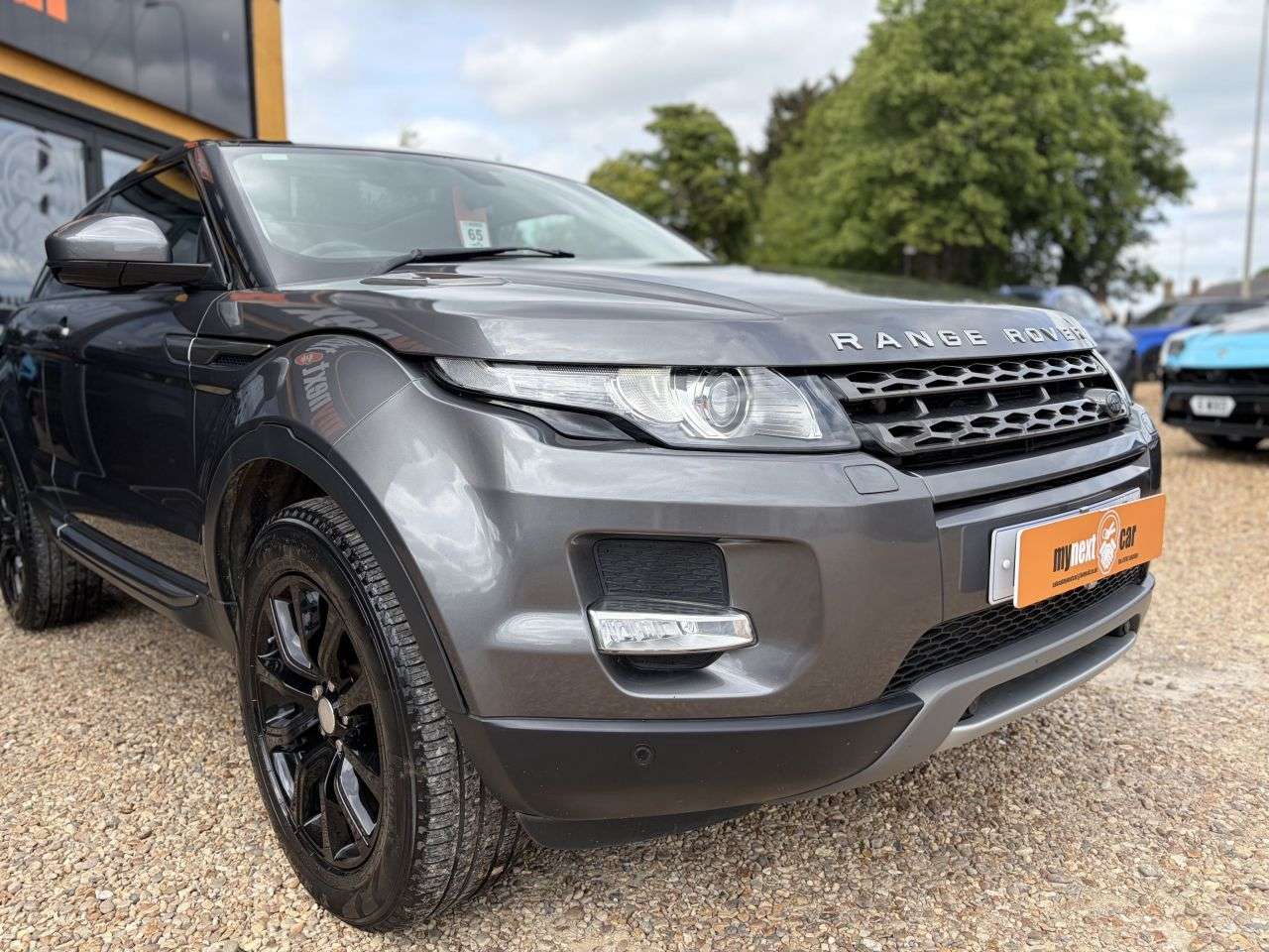 A 2016 LAND ROVER RANGE ROVER EVOQUE 2.2 SD4 Pure Tech Coupe 3dr Diesel Manual 4WD Euro 5 (s/s) (190 ps) FSH + P A 2016 LAND ROVER RANGE ROVER EVOQUE 2.2 SD4 Pure Tech Coupe 3dr Diesel Manual 4WD Euro 5 (s/s) (190 ps) FSH + P