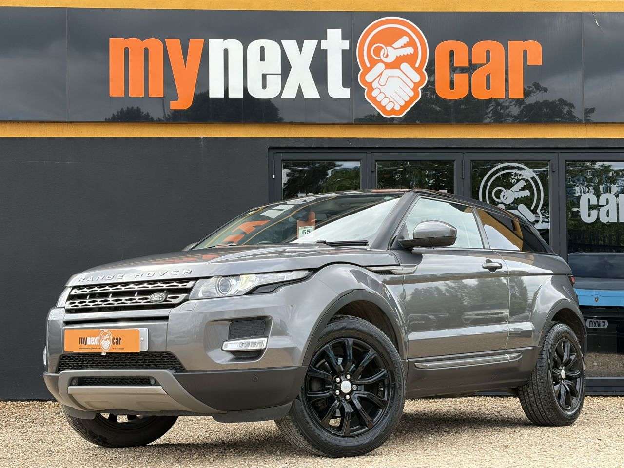 A 2016 LAND ROVER RANGE ROVER EVOQUE 2.2 SD4 Pure Tech Coupe 3dr Diesel Manual 4WD Euro 5 (s/s) (190 ps) FSH + P A 2016 LAND ROVER RANGE ROVER EVOQUE 2.2 SD4 Pure Tech Coupe 3dr Diesel Manual 4WD Euro 5 (s/s) (190 ps) FSH + P
