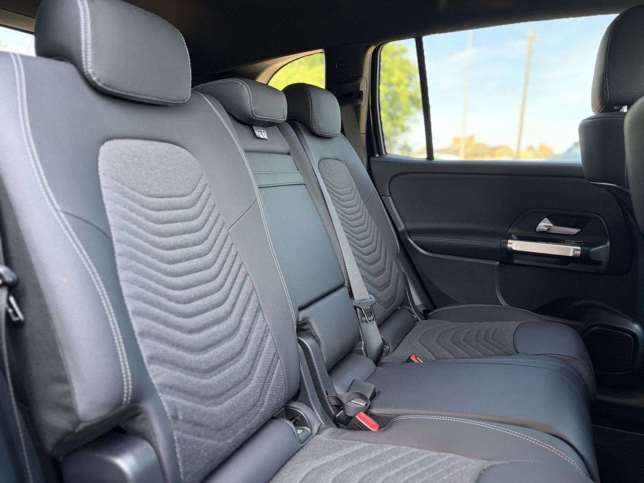 2026 MERCEDES-BENZ GLB 2026 MERCEDES-BENZ GLB