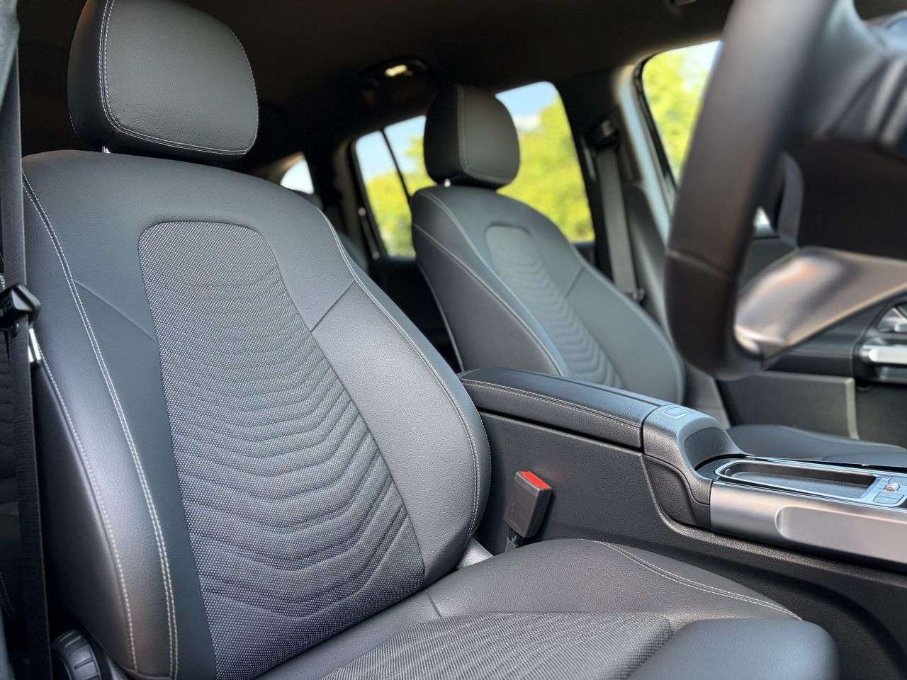 2026 MERCEDES-BENZ GLB 2026 MERCEDES-BENZ GLB