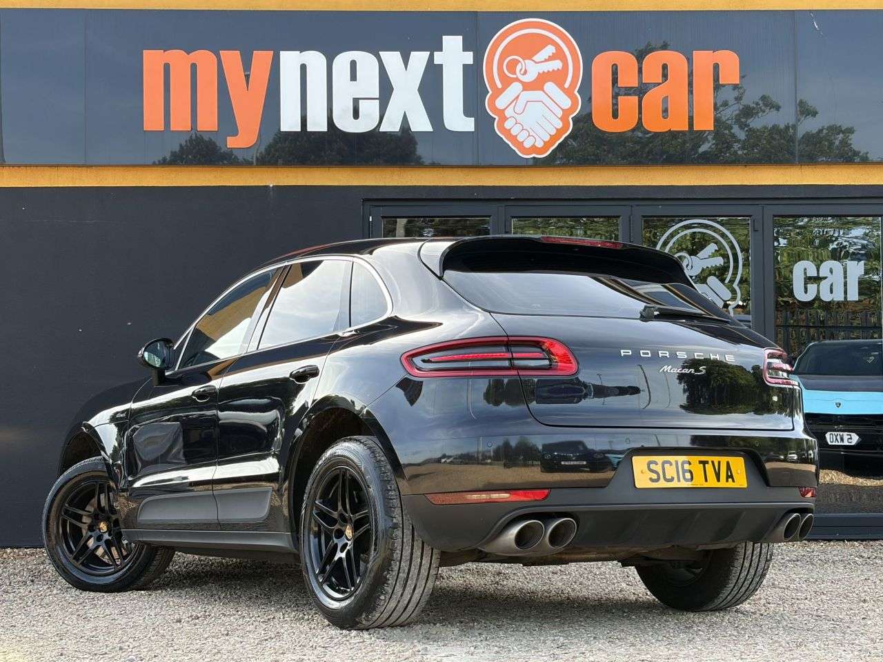 2016 PORSCHE MACAN 2016 PORSCHE MACAN