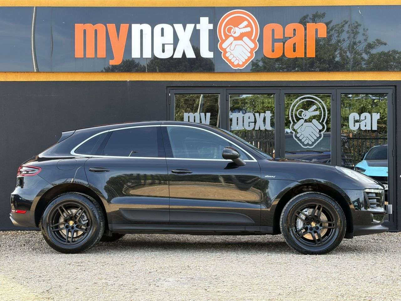 2016 PORSCHE MACAN 2016 PORSCHE MACAN