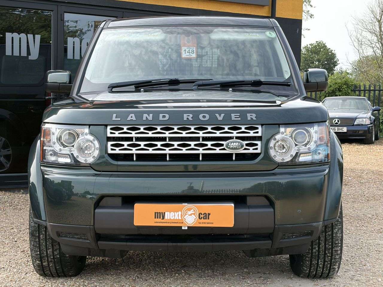 A 2011 LAND ROVER DISCOVERY 4 3.0 SD V6 GS SUV 5dr Diesel Auto 4WD Euro 5 (255 bhp) 7 SEATS/ TOW BAR/ AIR A 2011 LAND ROVER DISCOVERY 4 3.0 SD V6 GS SUV 5dr Diesel Auto 4WD Euro 5 (255 bhp) 7 SEATS/ TOW BAR/ AIR