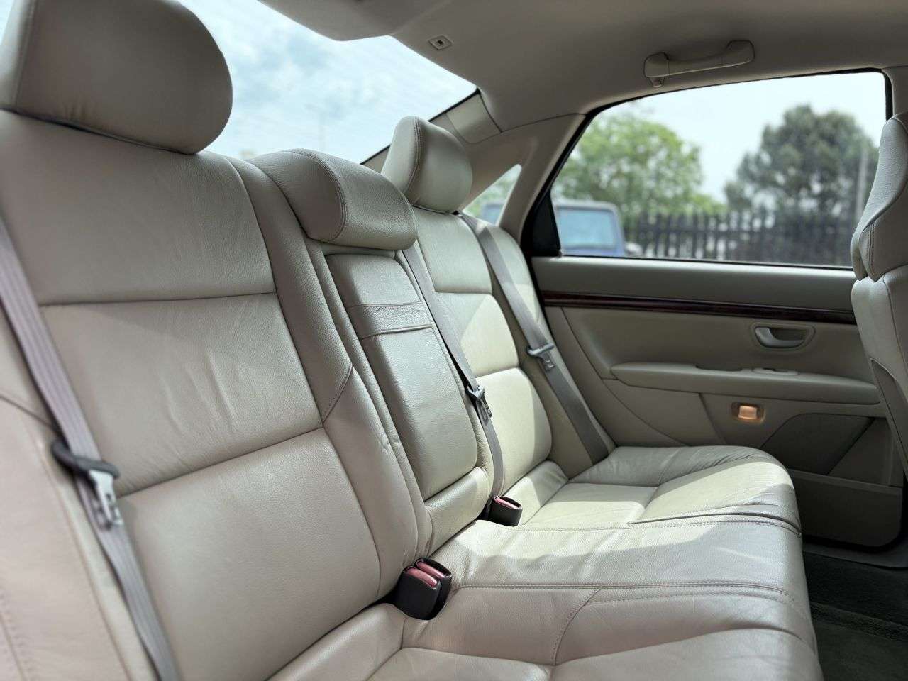 2004 VOLVO S80 2004 VOLVO S80