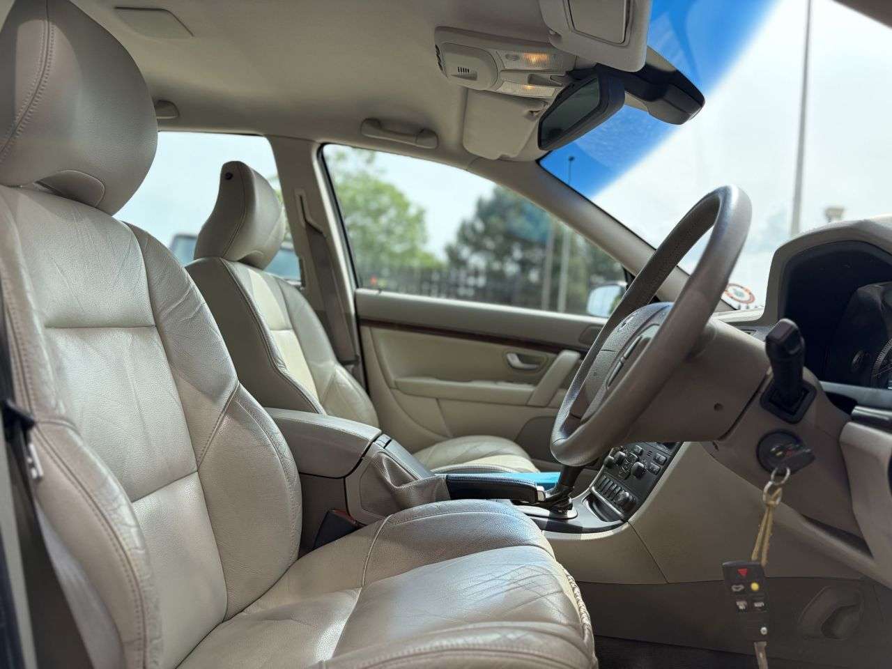 2004 VOLVO S80 2004 VOLVO S80
