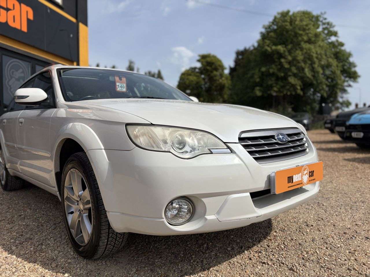 A 2009 SUBARU OUTBACK 2.5 SE Estate 5dr Automatic (194 g/km, 171 bhp) FULL SERVICE HISTORY + HPI A 2009 SUBARU OUTBACK 2.5 SE Estate 5dr Automatic (194 g/km, 171 bhp) FULL SERVICE HISTORY + HPI