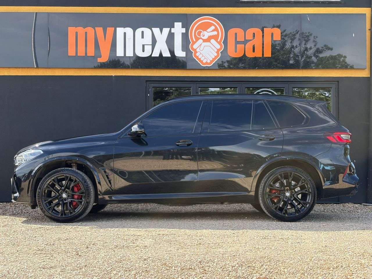 2021 BMW X5 M 2021 BMW X5 M