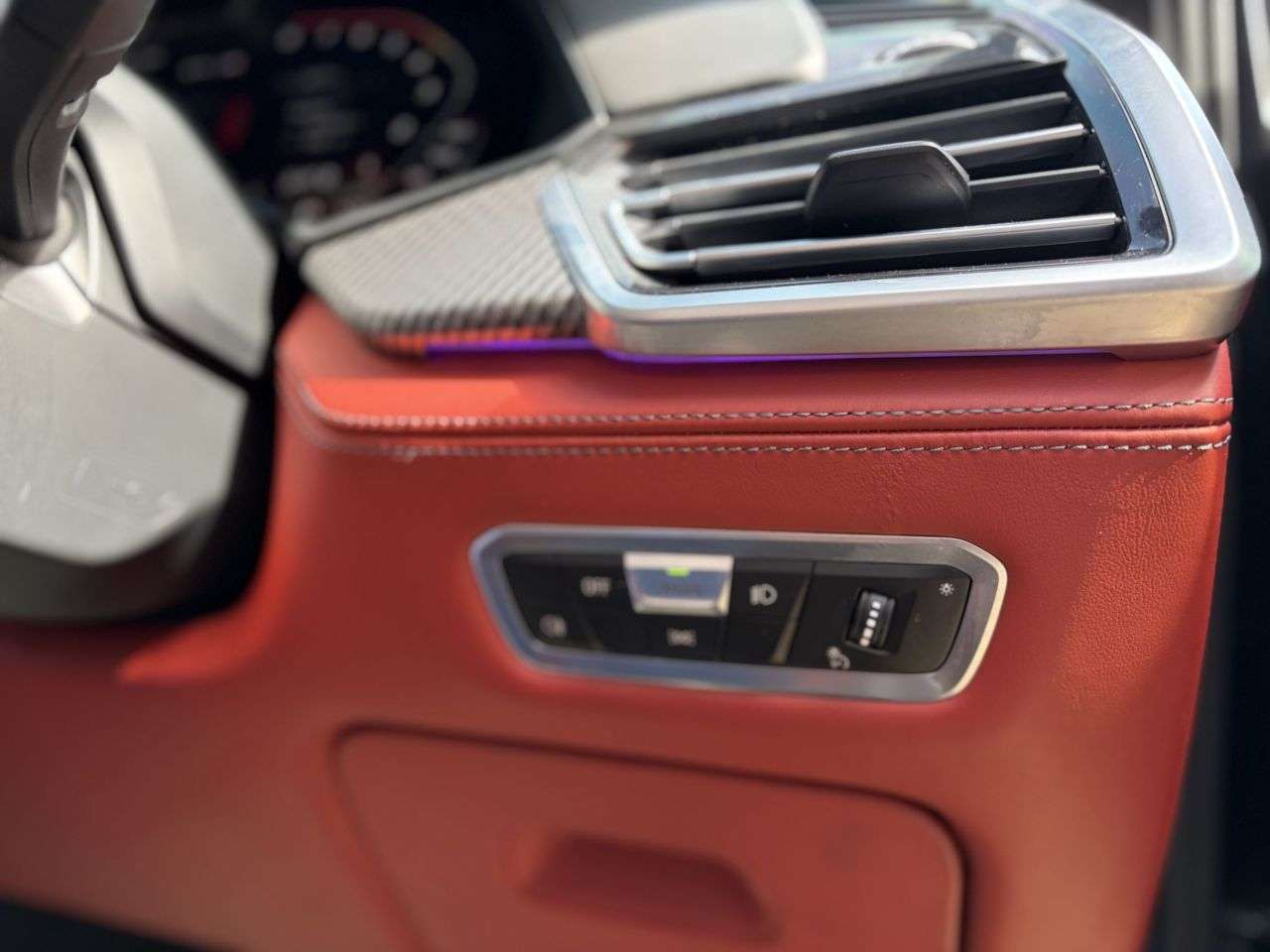 2021 BMW X5 M 2021 BMW X5 M