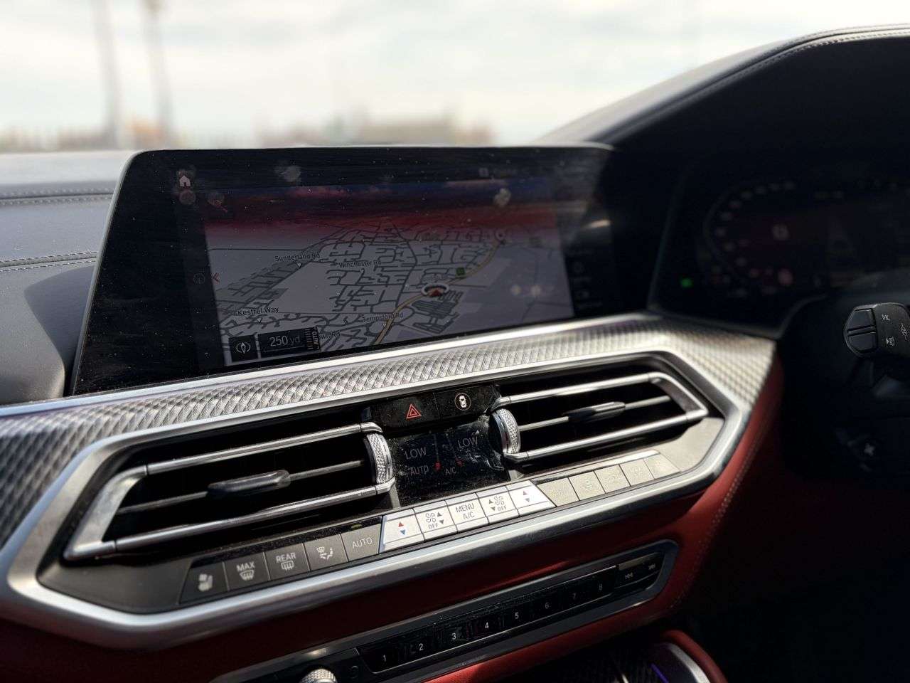 2021 BMW X5 M 2021 BMW X5 M