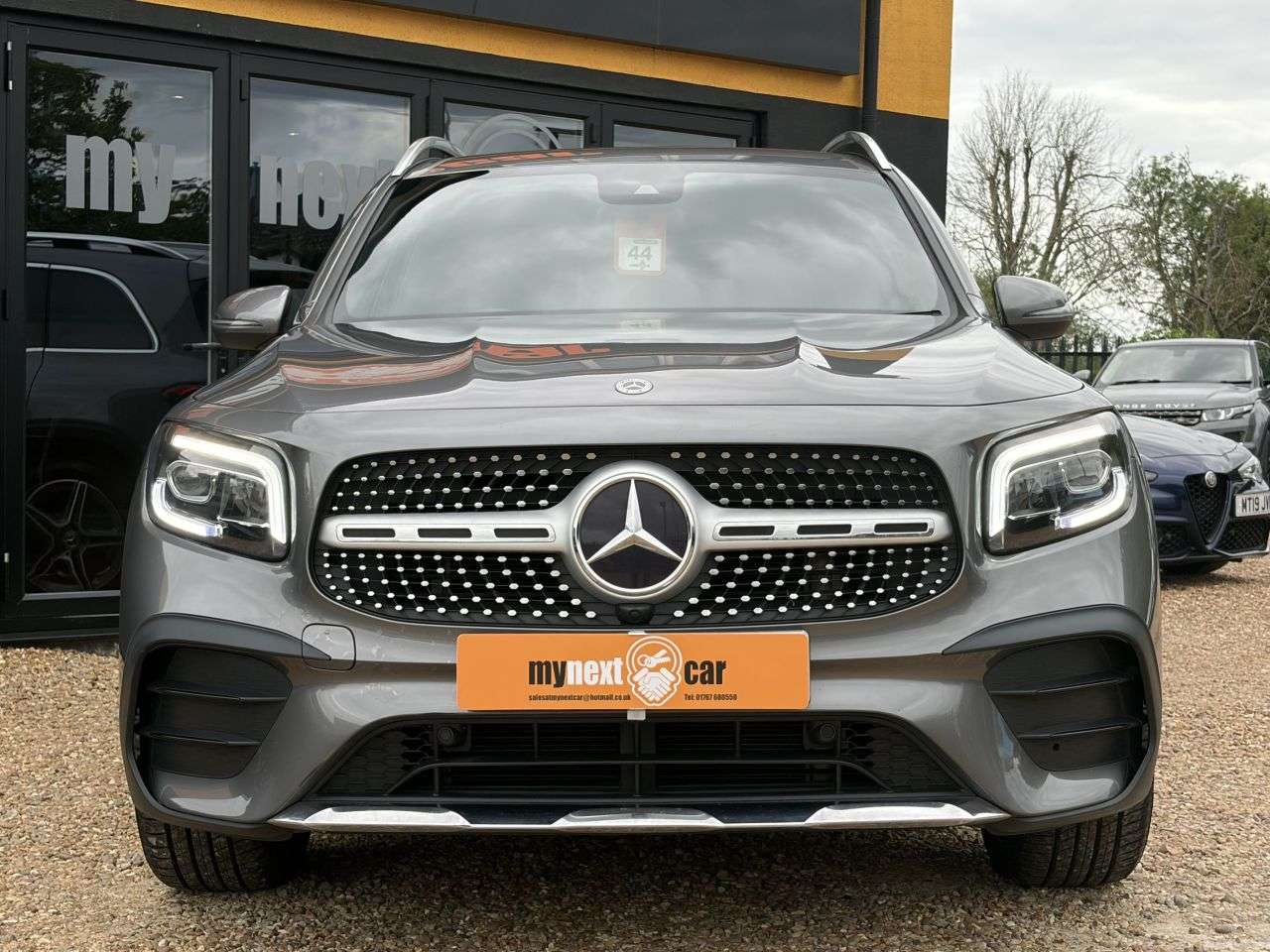 A 2022 MERCEDES-BENZ GLB 1.3 GLB200 AMG Line SUV 5dr Petrol 7G-DCT Euro 6 (s/s) (163 ps) ULEZ + CRUI A 2022 MERCEDES-BENZ GLB 1.3 GLB200 AMG Line SUV 5dr Petrol 7G-DCT Euro 6 (s/s) (163 ps) ULEZ + CRUI