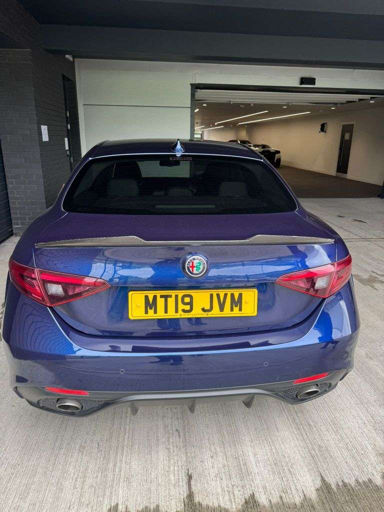 A 2019 ALFA ROMEO GIULIA 2.0T Veloce Saloon 4dr Petrol Auto Euro 6 (s/s) (280 ps) ASCARI TUNED STAIN A 2019 ALFA ROMEO GIULIA 2.0T Veloce Saloon 4dr Petrol Auto Euro 6 (s/s) (280 ps) ASCARI TUNED STAIN