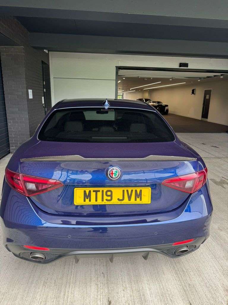 A 2019 ALFA ROMEO GIULIA 2.0T Veloce Saloon 4dr Petrol Auto Euro 6 (s/s) (280 ps) ASCARI TUNED STAIN A 2019 ALFA ROMEO GIULIA 2.0T Veloce Saloon 4dr Petrol Auto Euro 6 (s/s) (280 ps) ASCARI TUNED STAIN
