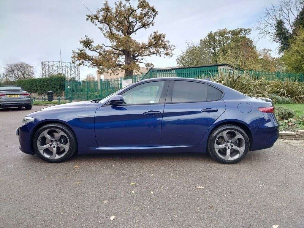 A 2019 ALFA ROMEO GIULIA 2.0T Veloce Saloon 4dr Petrol Auto Euro 6 (s/s) (280 ps) ASCARI TUNED STAIN A 2019 ALFA ROMEO GIULIA 2.0T Veloce Saloon 4dr Petrol Auto Euro 6 (s/s) (280 ps) ASCARI TUNED STAIN