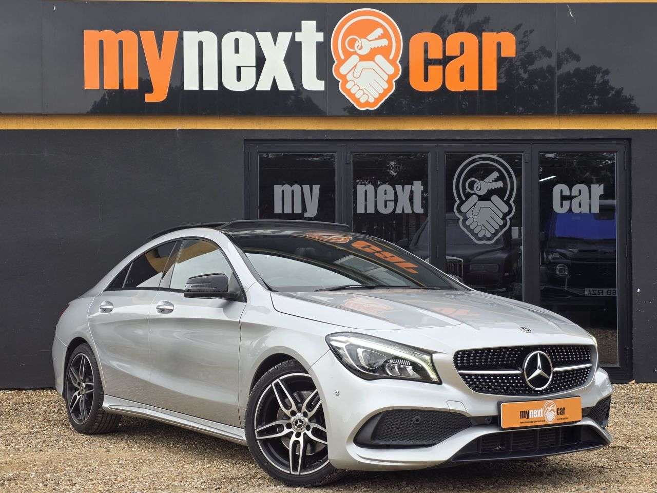 A 2017 MERCEDES-BENZ CLA 2.1 CLA220d AMG Line Coupe 4dr Diesel 7G-DCT Euro 6 (s/s) (177 ps) COMAND O A 2017 MERCEDES-BENZ CLA 2.1 CLA220d AMG Line Coupe 4dr Diesel 7G-DCT Euro 6 (s/s) (177 ps) COMAND O