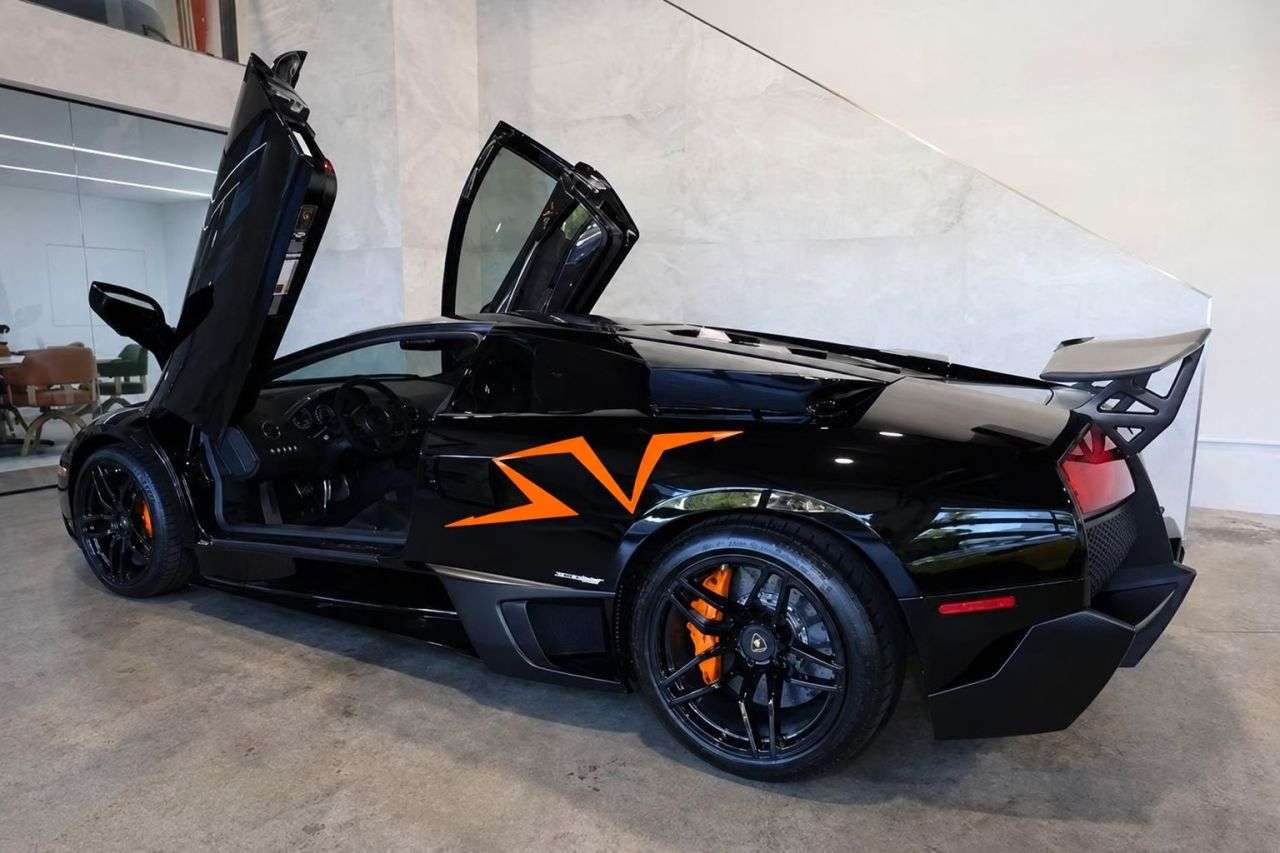 A 2008 LAMBORGHINI MURCIELAGO 6.5 V12 LP 640 Coupe EGear 4WD Euro 4 2dr FULL LP670 SV BODY CONVERSION/ LI A 2008 LAMBORGHINI MURCIELAGO 6.5 V12 LP 640 Coupe EGear 4WD Euro 4 2dr FULL LP670 SV BODY CONVERSION/ LI