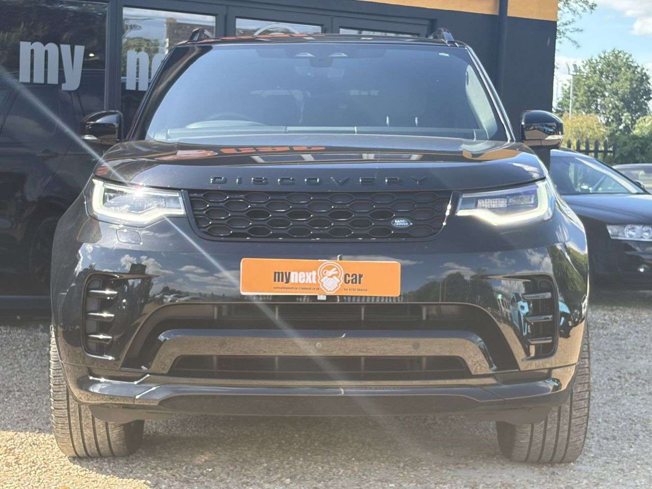 A 2024 LAND ROVER DISCOVERY 3.0 D350 MHEV Dynamic SE SUV 5dr Diesel Auto 4WD Euro 6 (s/s) (350 ps) FLRS A 2024 LAND ROVER DISCOVERY 3.0 D350 MHEV Dynamic SE SUV 5dr Diesel Auto 4WD Euro 6 (s/s) (350 ps) FLRS