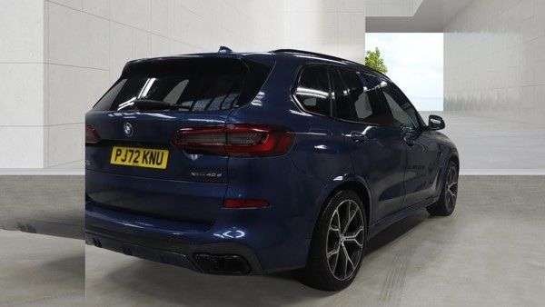 A 2022 BMW X5 3.0 40d MHT M Sport SUV 5dr Diesel Hybrid Auto xDrive Euro 6 (s/s) (340 ps) A 2022 BMW X5 3.0 40d MHT M Sport SUV 5dr Diesel Hybrid Auto xDrive Euro 6 (s/s) (340 ps)