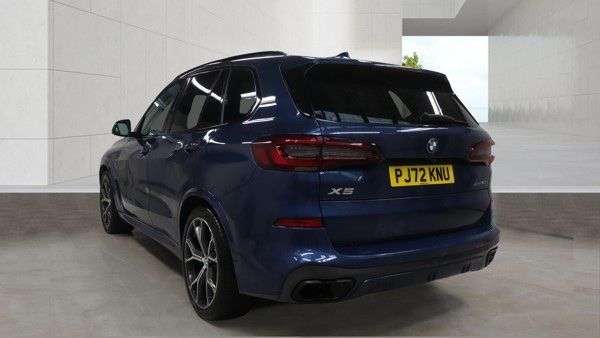 A 2022 BMW X5 3.0 40d MHT M Sport SUV 5dr Diesel Hybrid Auto xDrive Euro 6 (s/s) (340 ps) A 2022 BMW X5 3.0 40d MHT M Sport SUV 5dr Diesel Hybrid Auto xDrive Euro 6 (s/s) (340 ps)