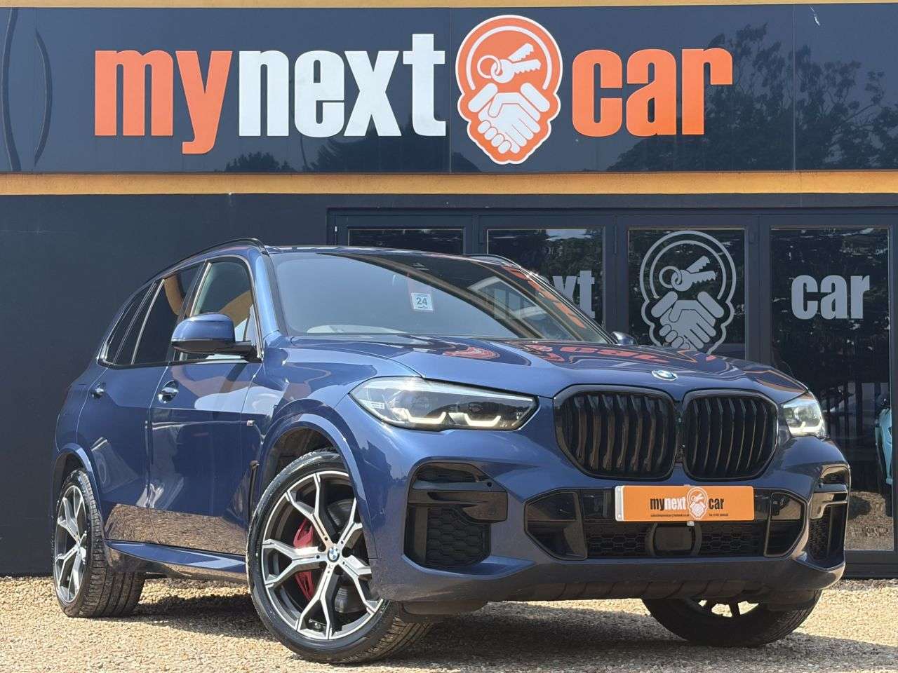A 2022 BMW X5 3.0 40d MHT M Sport SUV 5dr Diesel Hybrid Auto xDrive Euro 6 (s/s) (340 ps) A 2022 BMW X5 3.0 40d MHT M Sport SUV 5dr Diesel Hybrid Auto xDrive Euro 6 (s/s) (340 ps)
