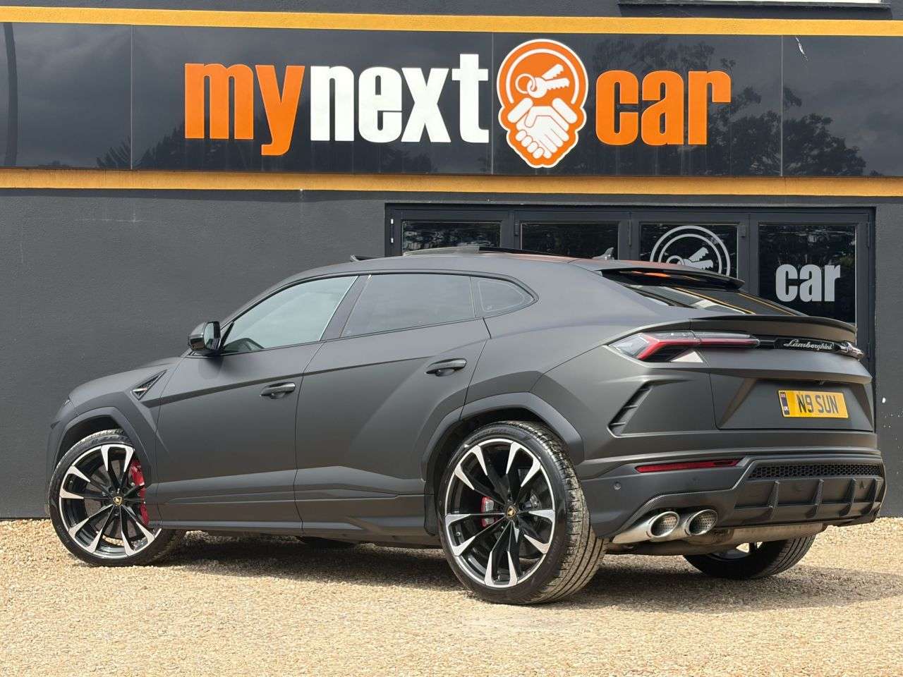 2020 LAMBORGHINI URUS 2020 LAMBORGHINI URUS
