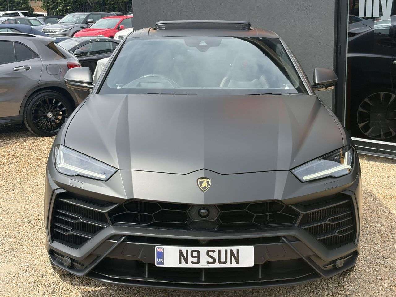 A 2020 LAMBORGHINI URUS 4.0 V8 BiTurbo SUV 5dr Petrol Auto 4WD Euro 6 (650 ps) Head Up Display - HU A 2020 LAMBORGHINI URUS 4.0 V8 BiTurbo SUV 5dr Petrol Auto 4WD Euro 6 (650 ps) Head Up Display - HU