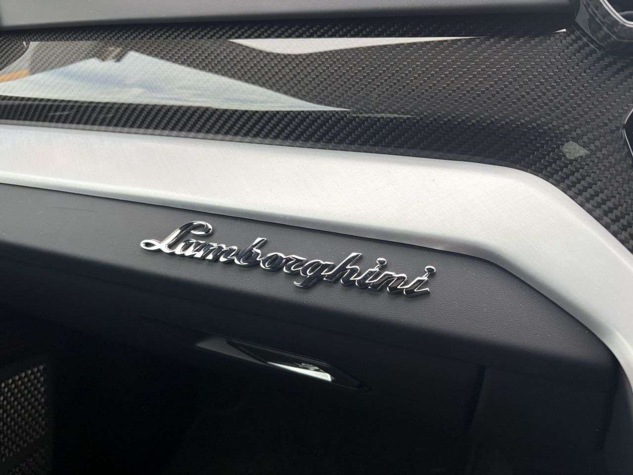 2020 LAMBORGHINI URUS 2020 LAMBORGHINI URUS